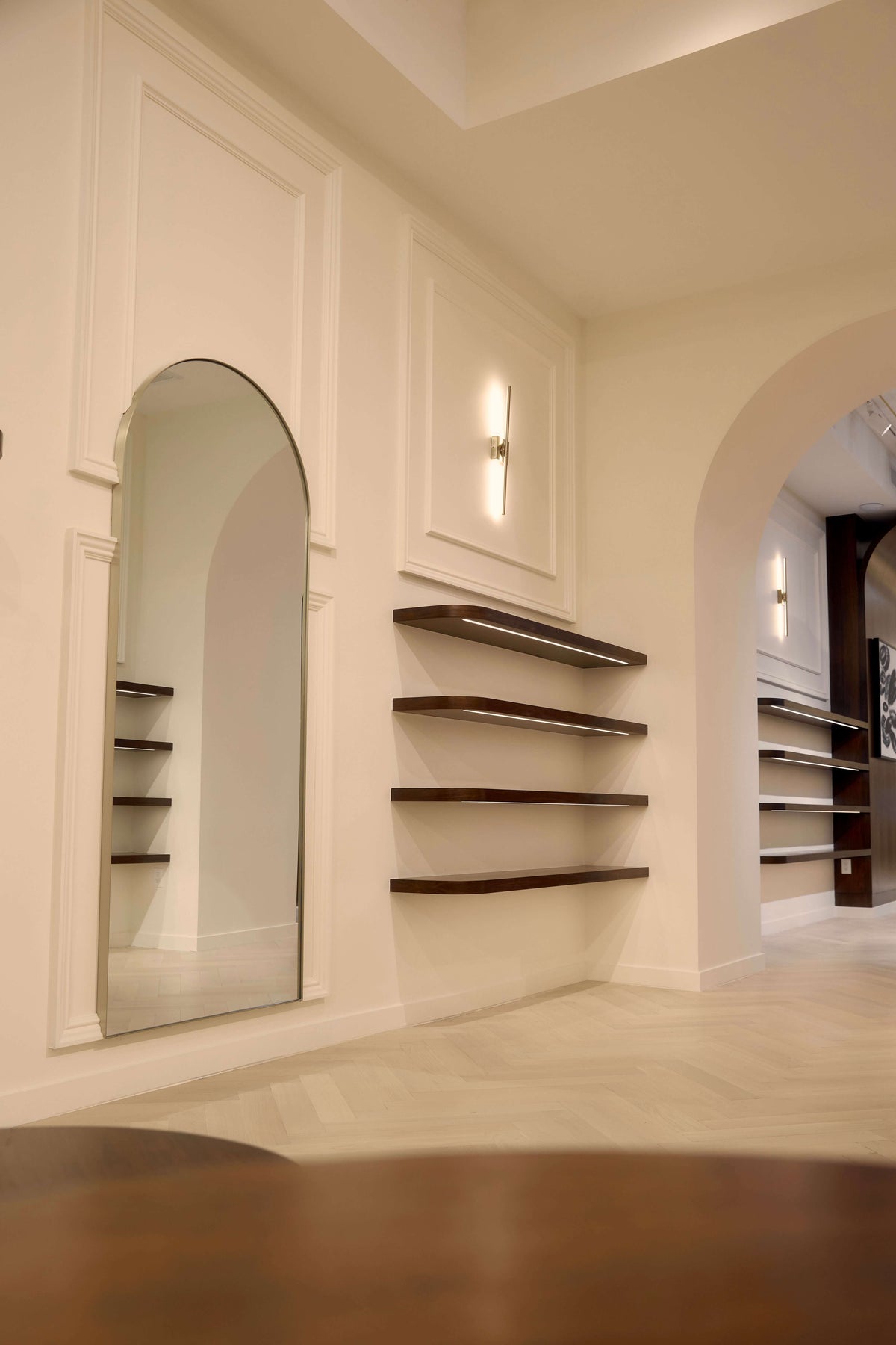 Store gallery image