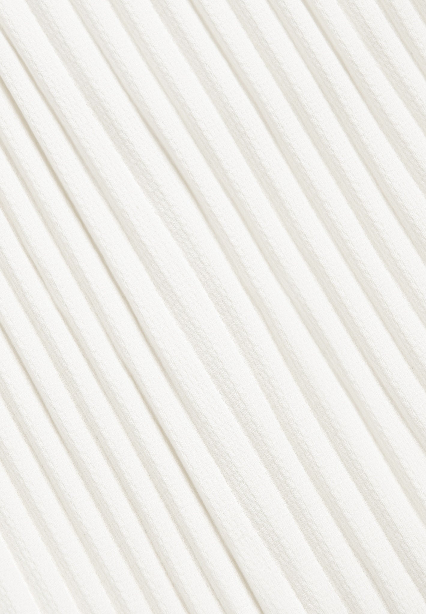 pleated-shorts-off-white