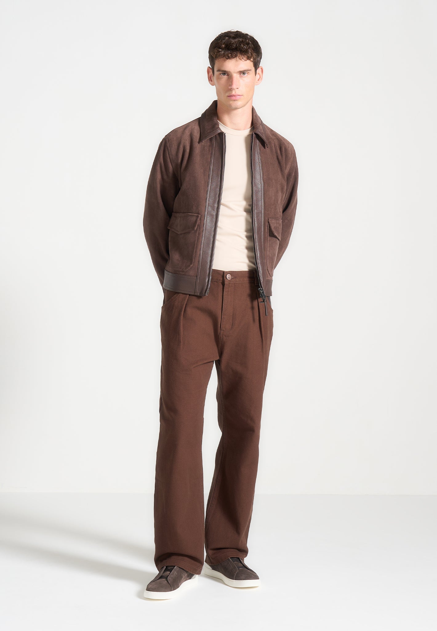 relaxed-fit-pleated-gabardine-jeans-brown 