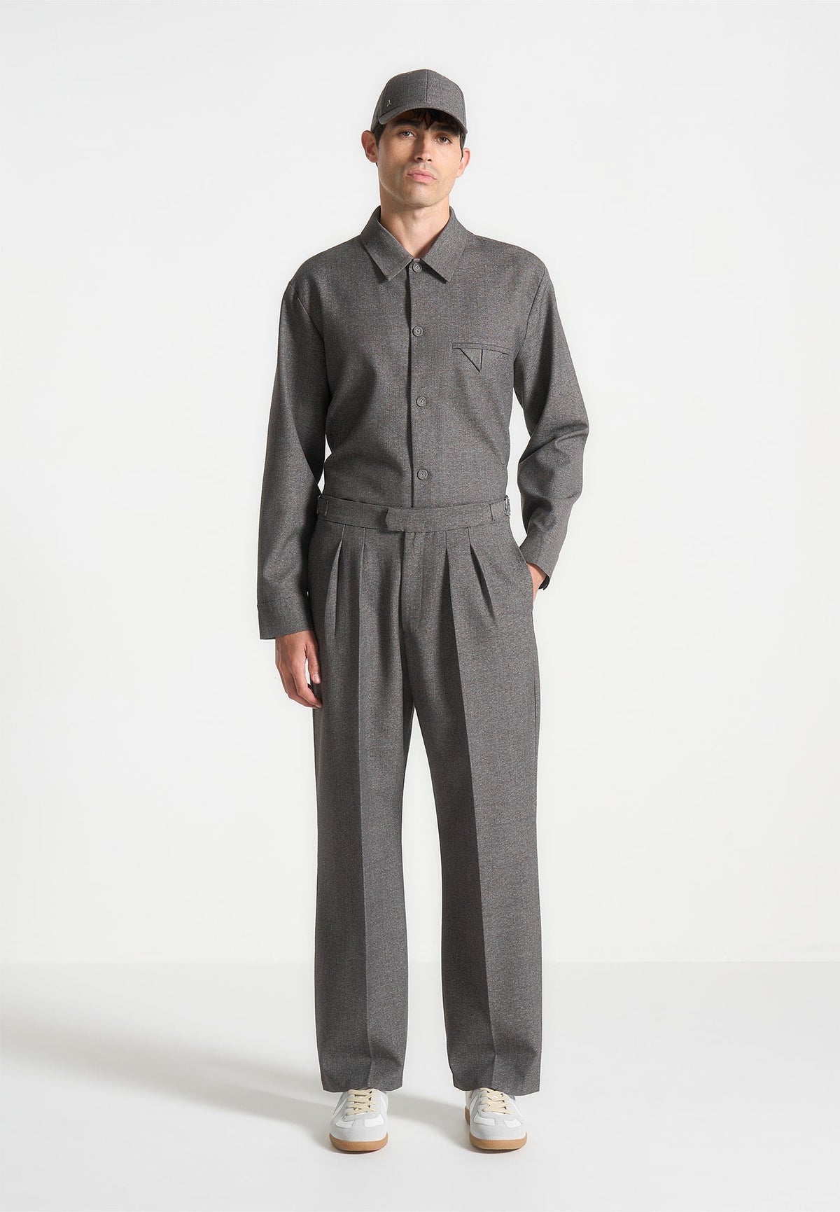 Pierre - Relaxed Fit Textured Pleated Tailored Pants - Dark Grey
