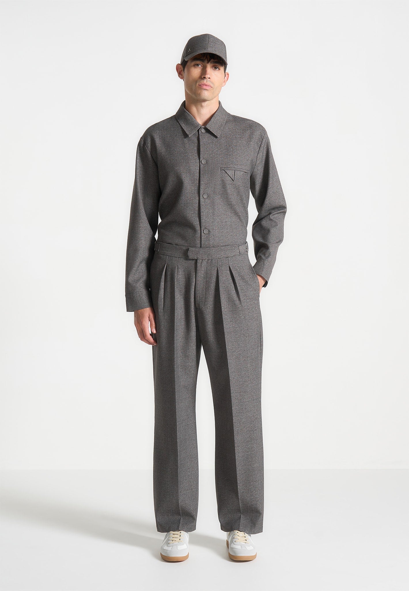 Pierre - Relaxed Fit Textured Tailored Trousers - Grey