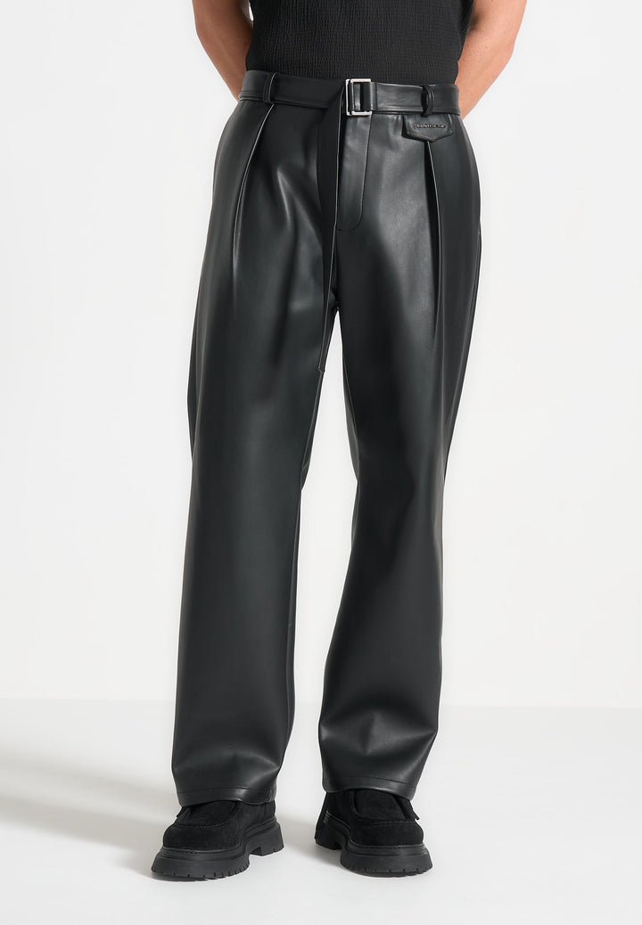 Entspannter fit veganer Leder -Faltenhose - schwarz