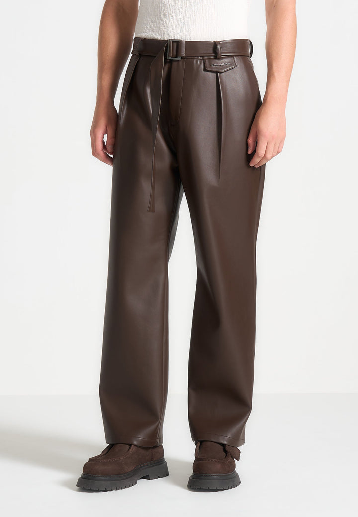 Pantalon plissé en cuir végétalien détendu - marron