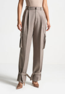 D⁠anielle - Textured Tailored Pleated Cargo Pants - Taupe