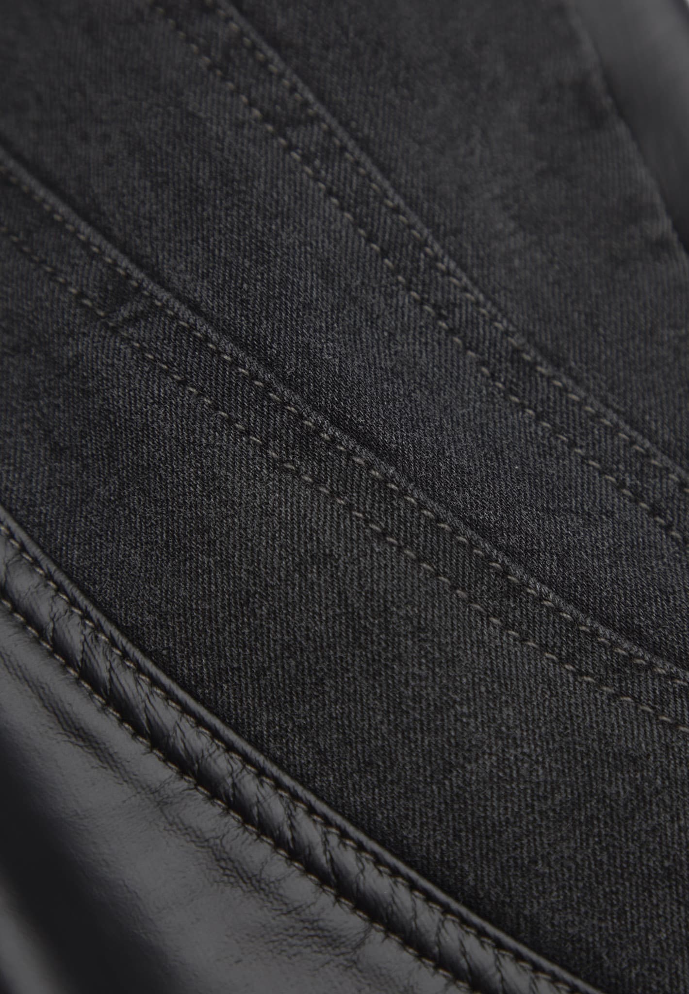 vegan-leather-contour-skinny-jeans-black