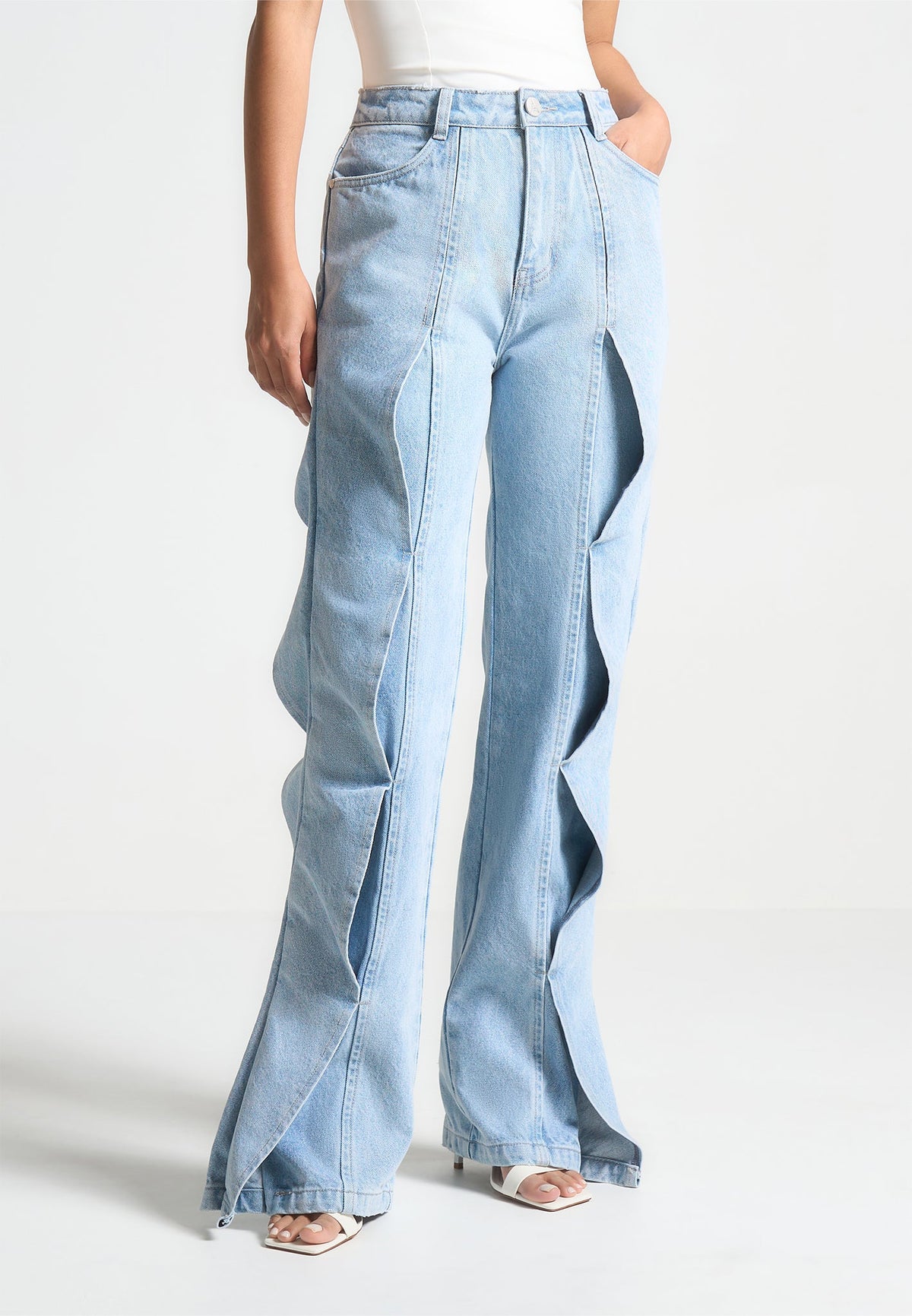 mae-wave-detail-straight-leg-jeans-light-blue